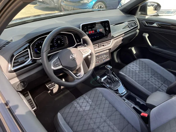 VOLKSWAGEN T-Roc (2025) — foto 8 van 18