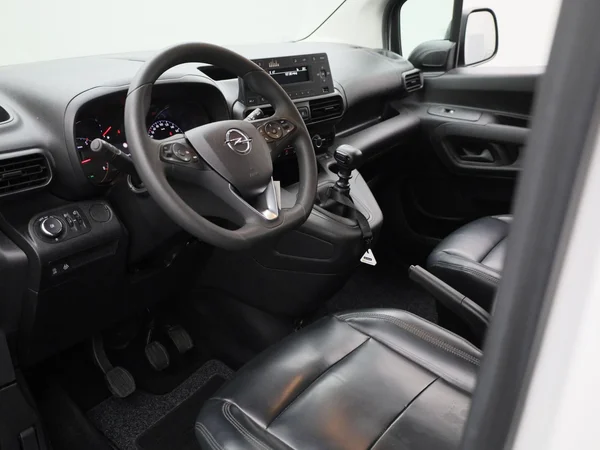 Opel Combo Life (2022) — foto 7 van 30