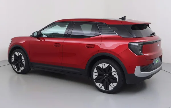 Ford E-Explorer (2024) — foto 23 van 41