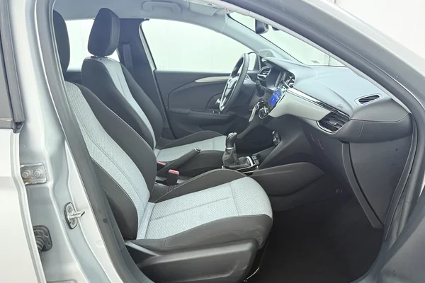 Opel Corsa (2024) — foto 14 van 16