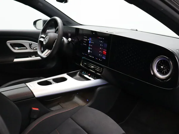 Mercedes-Benz CLA (2025) — foto 20 van 30