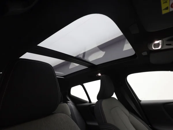 VOLVO XC40 (2024) — foto 4 van 21