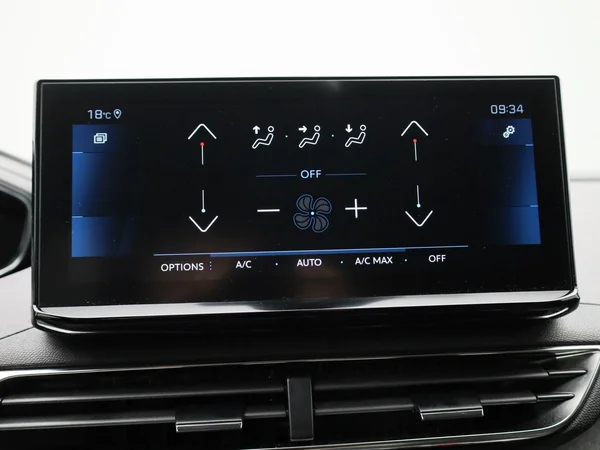 Peugeot 3008 (2021) — foto 14 van 28