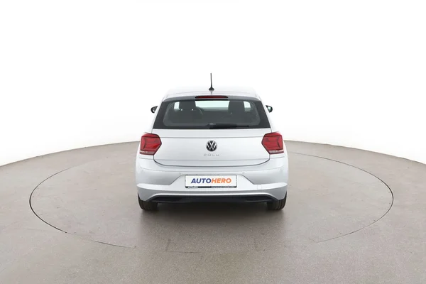 Volkswagen Polo (2021) — foto 11 van 16