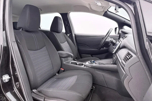 Nissan Leaf (2021) — foto 6 van 41