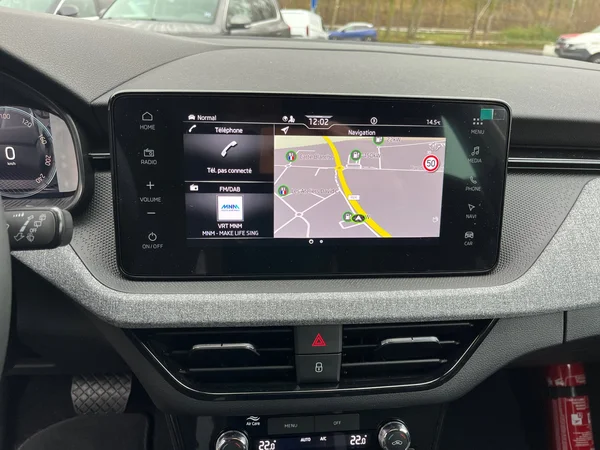 SKODA Kamiq (2025) — foto 6 van 23