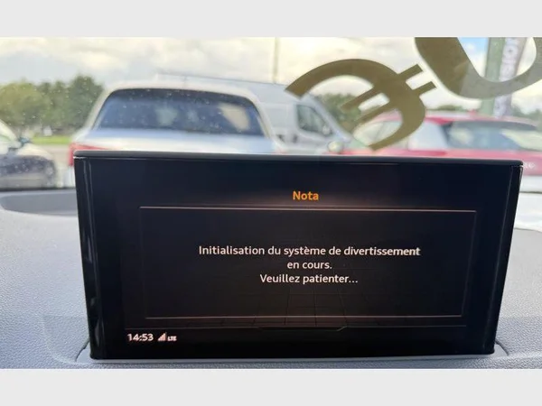 Audi Q2 (2021) — foto 10 van 27