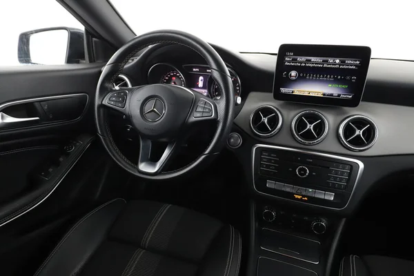 Mercedes-Benz CLA-Klasse (2018) — foto 4 van 16