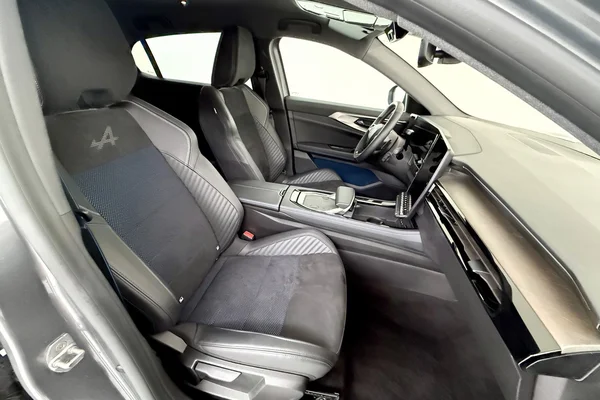 Renault Rafale E-TECH (HEV) (2025) — foto 11 van 36