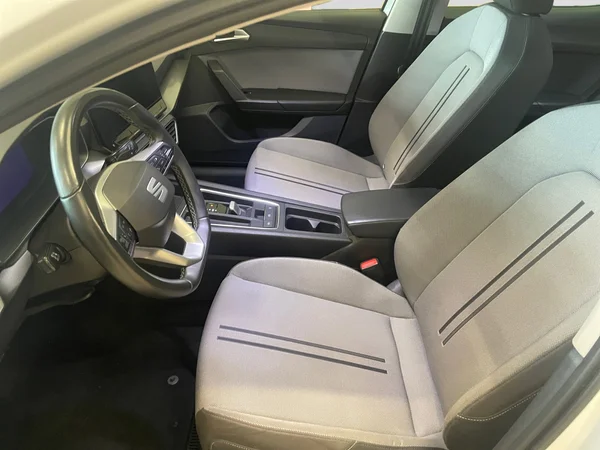 SEAT Leon (2022) — foto 15 van 19