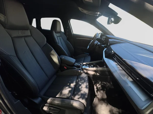 AUDI A3 Allstreet (2025) — foto 8 van 21