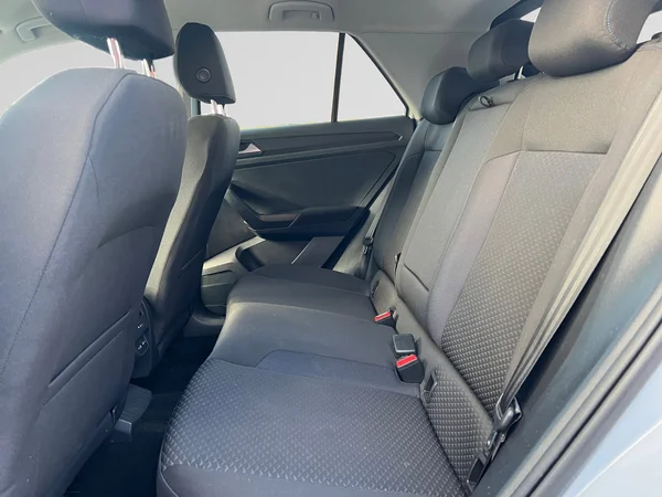 VOLKSWAGEN T-Roc (2021) — foto 7 van 20
