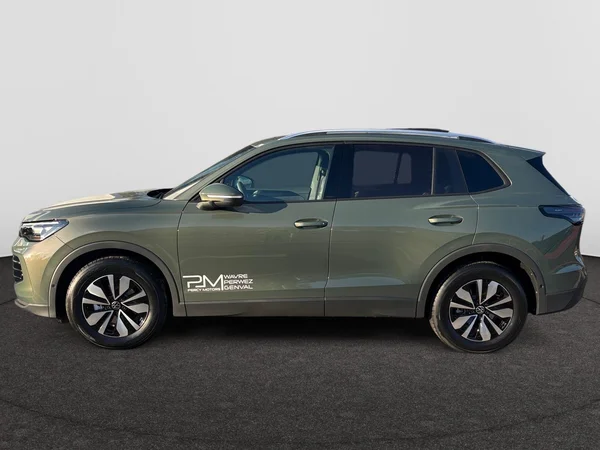 VOLKSWAGEN Tiguan (2025) — foto 10 van 17
