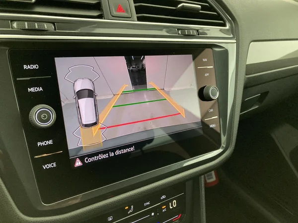 VOLKSWAGEN Tiguan Allspace (2021) — foto 14 van 36