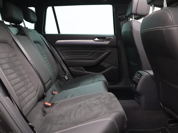 Volkswagen Passat (2022) — foto 29 van 29