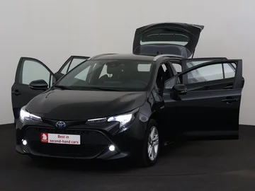 TOYOTA Corolla (2022)