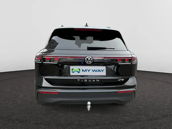 VOLKSWAGEN Tiguan (2025) — foto 2 van 24