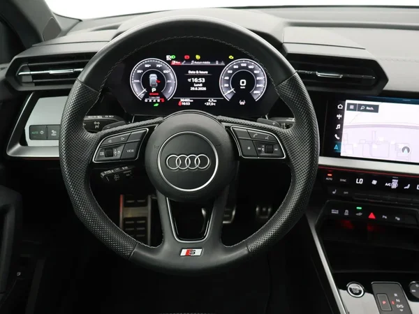 Audi A3 (2023) — foto 3 van 26