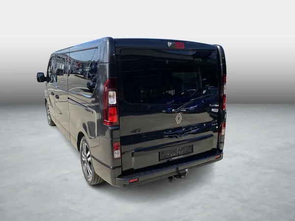 Renault Trafic (2024) — foto 16 van 20
