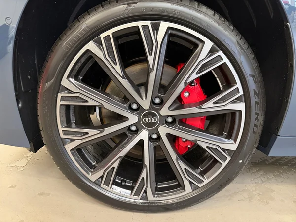 AUDI A6 Avant e-tron (2025) — foto 24 van 24