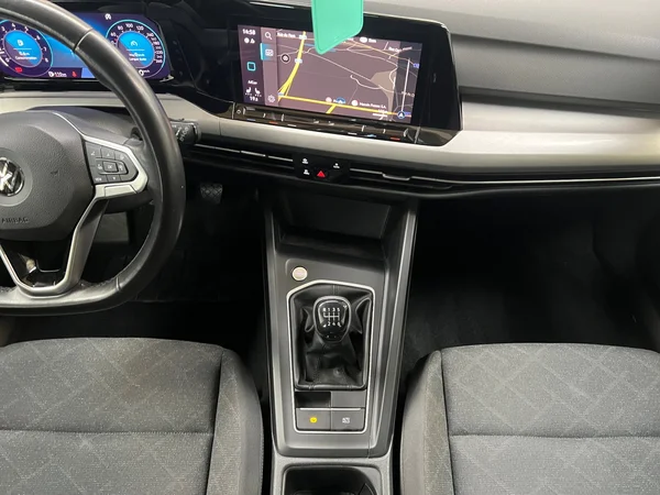 VOLKSWAGEN Golf VIII (2020) — foto 20 van 20