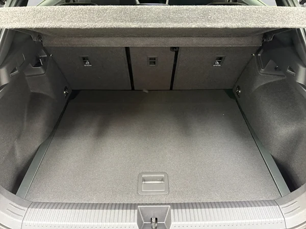 VOLKSWAGEN T-Roc (2026) — foto 7 van 16