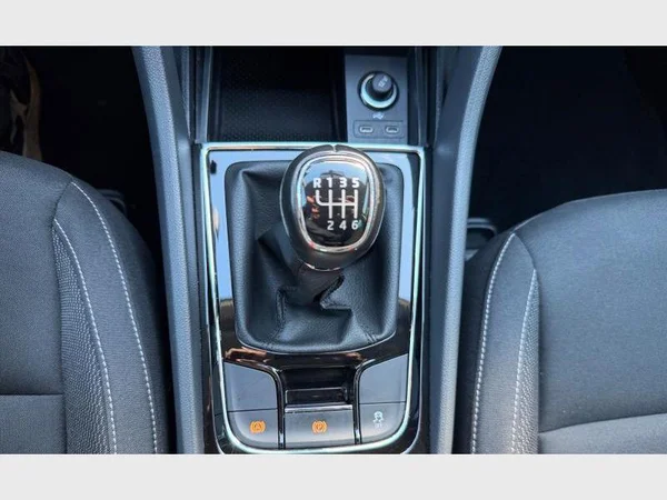 Skoda Karoq (2022) — foto 18 van 29