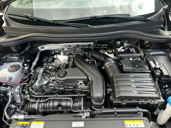 VOLKSWAGEN Tiguan (2026) — foto 15 van 24