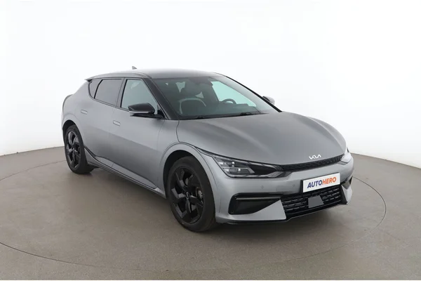 Kia EV6 (2022) — foto 15 van 17