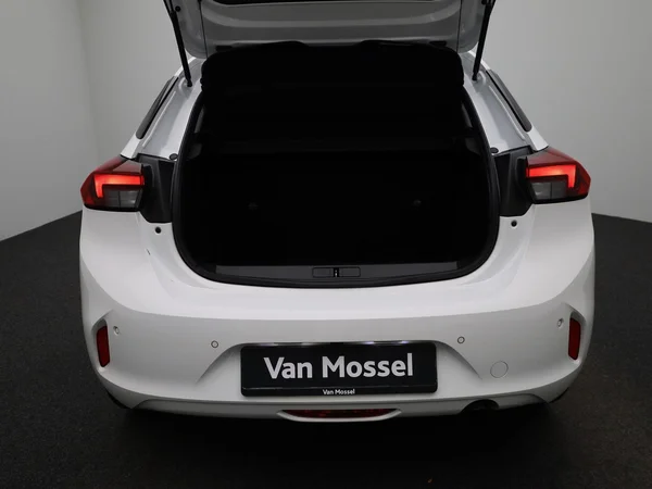Opel Corsa (2022) — foto 4 van 36