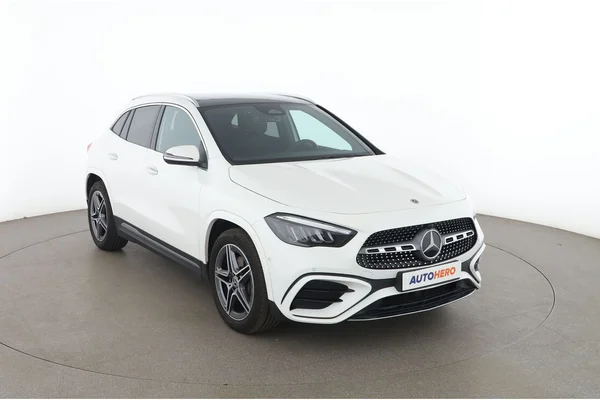 Mercedes-Benz GLA-Klasse (2024) — foto 14 van 16