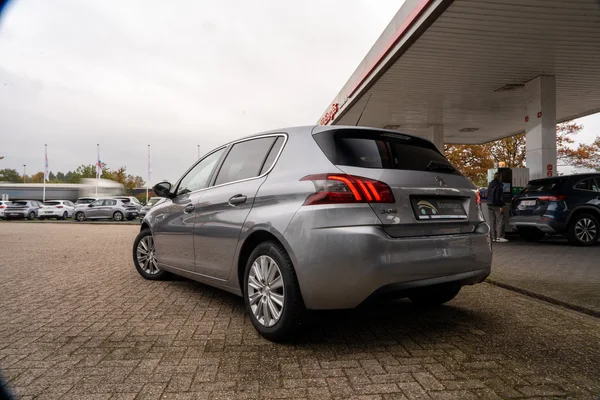 Peugeot 308 (2021) — foto 20 van 64