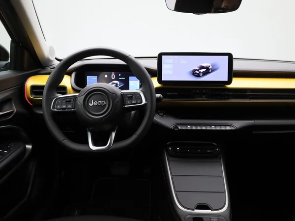 Jeep Avenger (2024) — foto 42 van 42