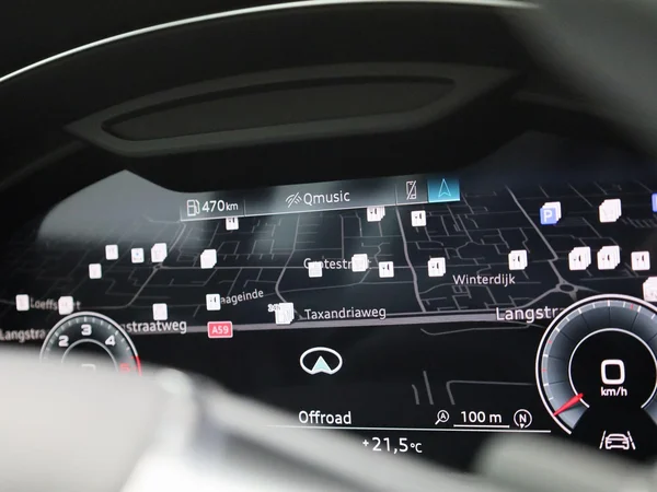 Audi A6 (2022) — foto 17 van 45