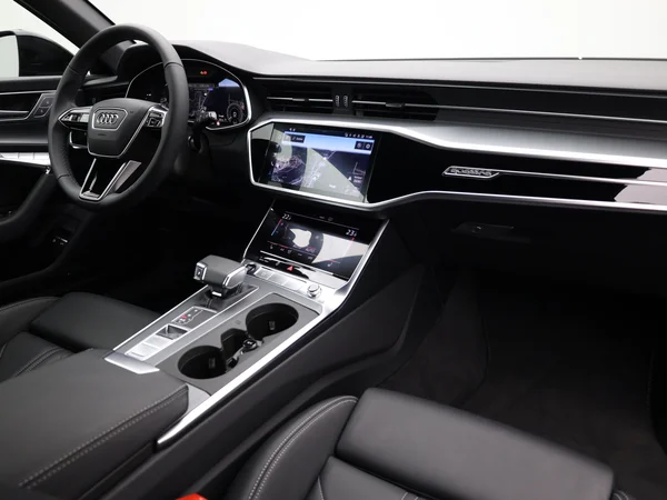 AUDI A6 Avant (2025) — foto 22 van 28