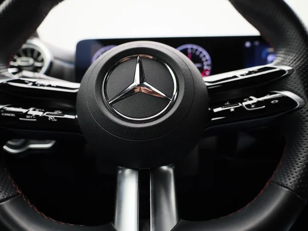 Mercedes-Benz CLA (2024) — foto 26 van 57