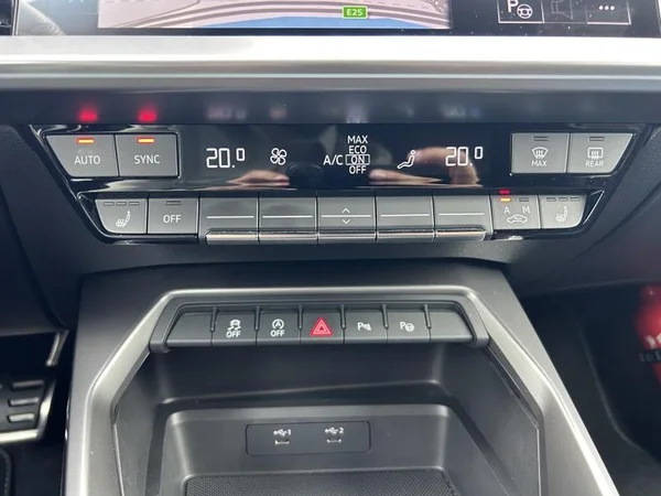 AUDI A3 Sportback (2023) — foto 11 van 34