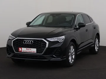 AUDI Q3 (2021)