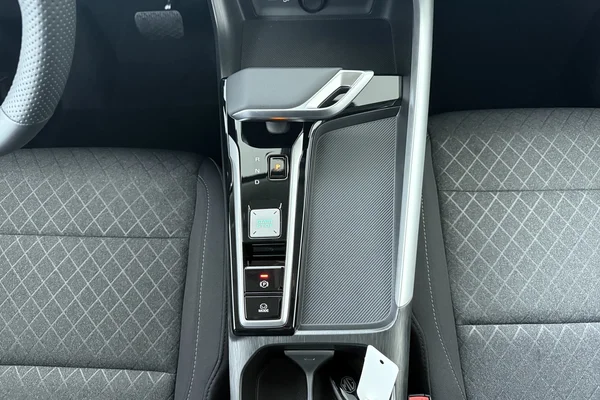MG ZS Hybrid+ (HEV) (2026) — foto 4 van 16