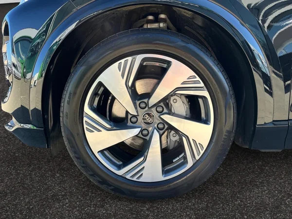 AUDI Q6 Sportback e-tron (2025) — foto 14 van 22