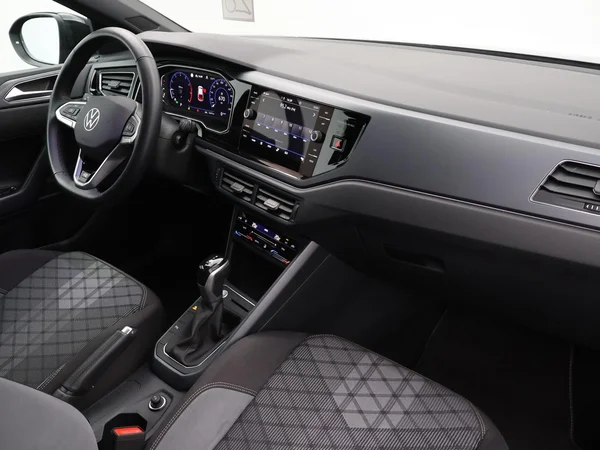 VOLKSWAGEN Taigo (2025) — foto 12 van 28