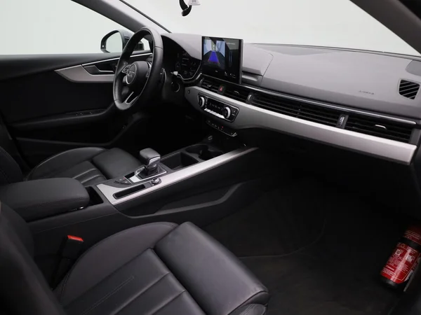 Audi A5 (2022) — foto 36 van 48