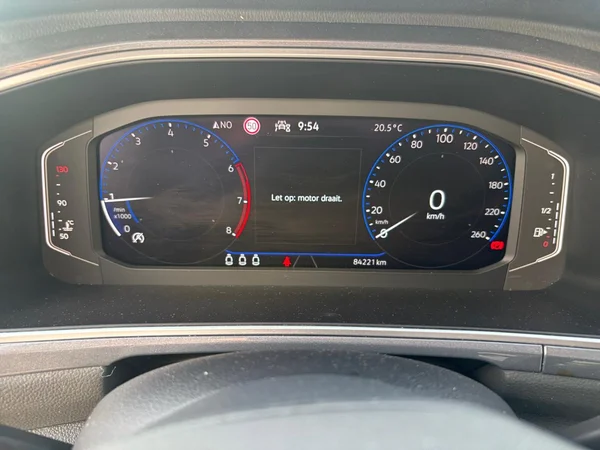 VOLKSWAGEN T-Roc (2022) — foto 5 van 22