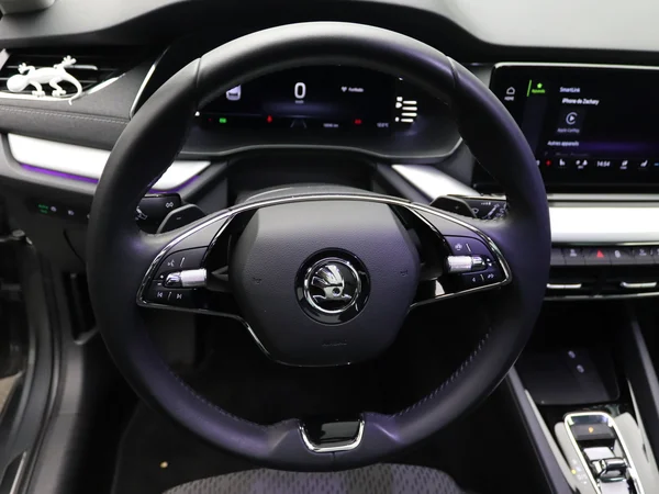 SKODA Octavia Combi (2024) — foto 24 van 32