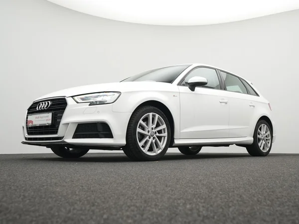 AUDI A3 Sportback (2019) — foto 23 van 26