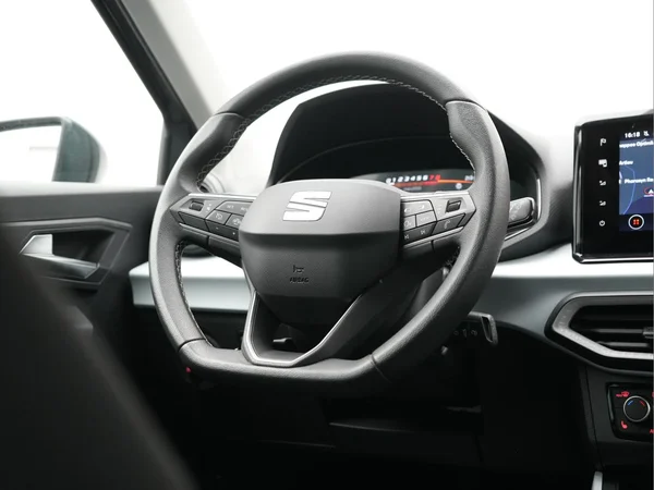 SEAT Arona (2023) — foto 14 van 38