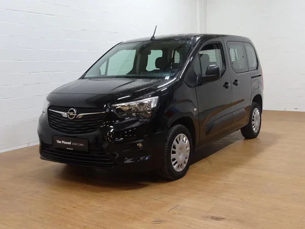 Opel Combo (2023) — foto 23 van 27