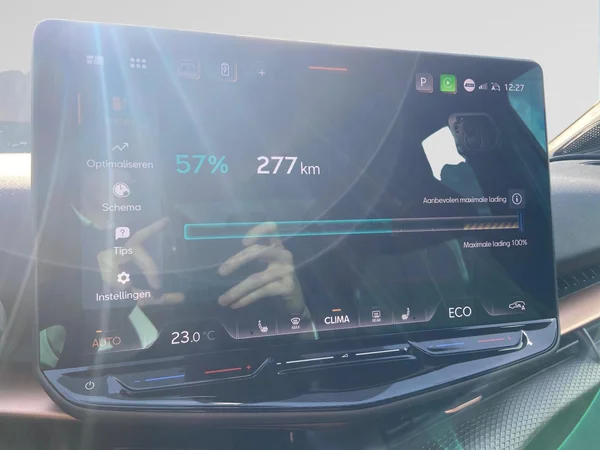 CUPRA Tavascan (2025) — foto 4 van 20