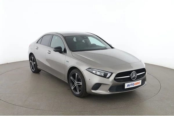 Mercedes-Benz A-Klasse (2020) — foto 14 van 16