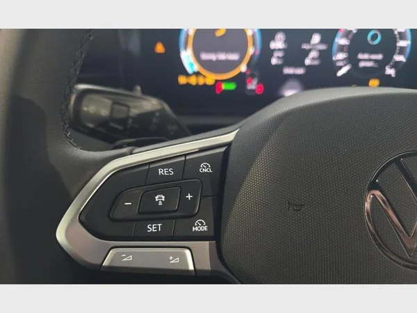 VOLKSWAGEN T-Roc (2026) — foto 5 van 25